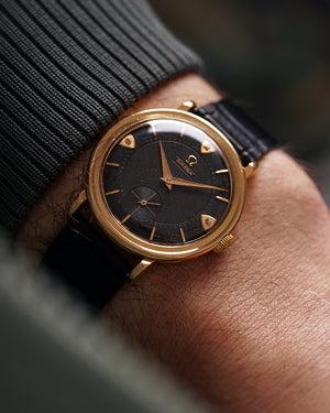 *RARE* 1954 Omega Black Honeycomb Dial | Possibly Unique Piece | Ref. OT 14331 | 18Kt Pink Gold | No-Lume | De Luxe, With Hand‑Riveted Gold Markers