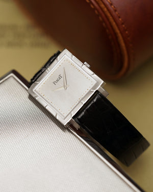 1960s Piaget in White Gold | Ref.927 | Cal. 9P | Original Unworn Strap and Original White Gold Buckle
