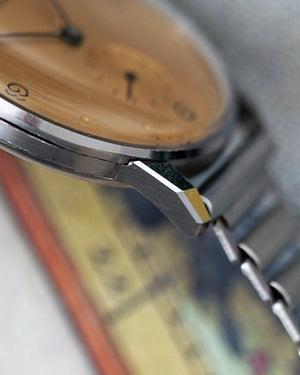 NOS* 1944 Longines Peach-Salmon Dial | Faceted Lugs | Ref.4730 | Cal. 23M | Gay Frères Bamboo Bracelet | Extract From Archives and Box