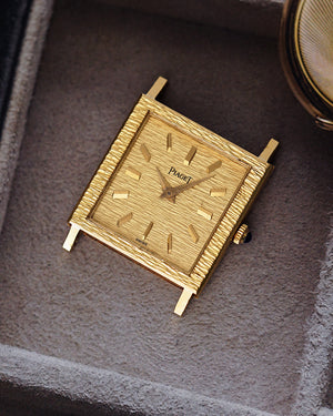 *NEAR MINT* 1970s Piaget in Bark 18k Yellow Gold | With Buckle | Ref.9133 A6 | Cal. 9P1
