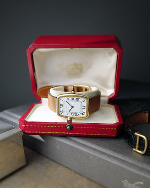 1970s Cartier Incurvée | Faberge Mark 1 Dial - Early Production | Paris Dial | Mécanique | 18kr Yellow Gold | With Box and Two New Straps