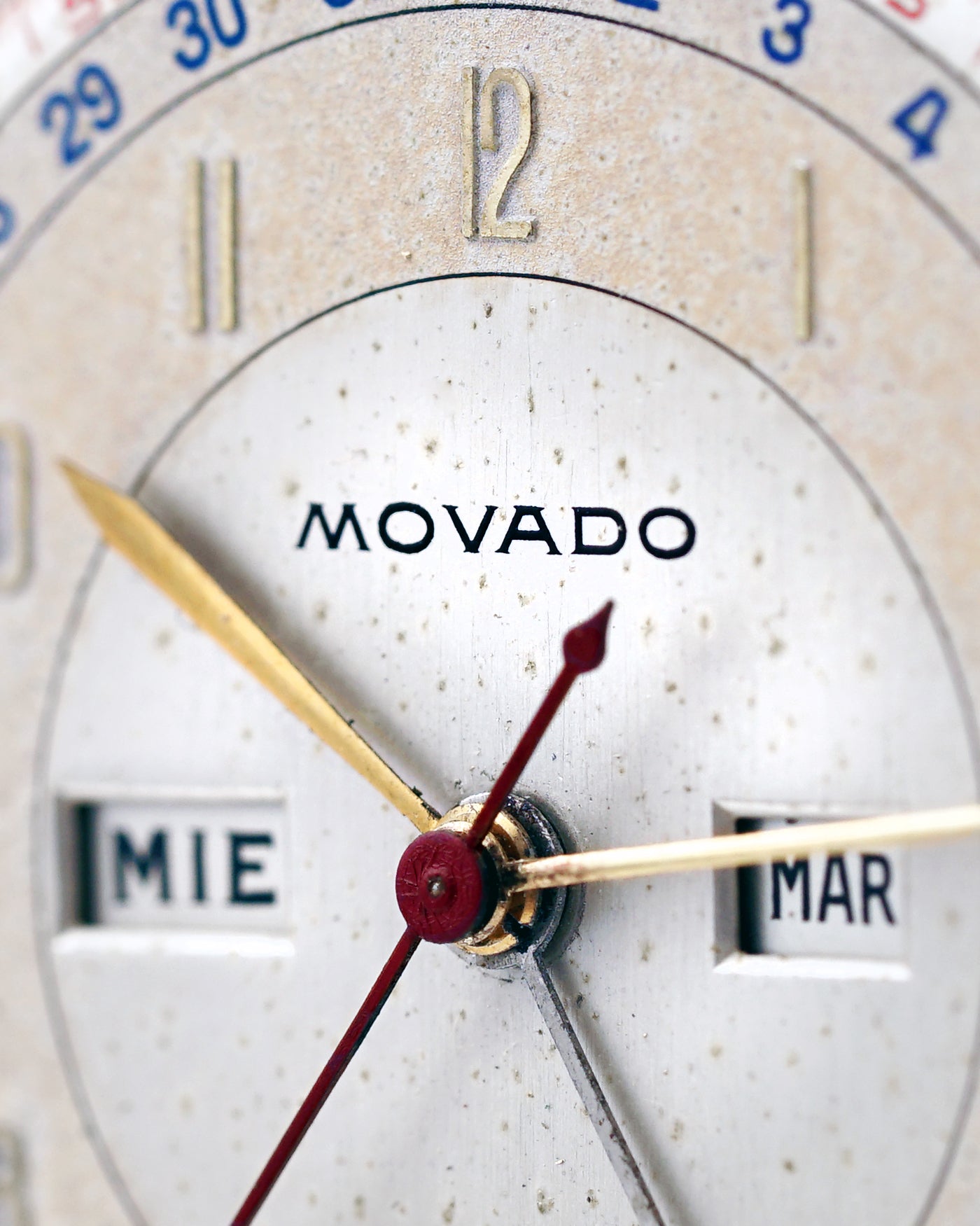 1940s Movado Calendograf | Triple Calendar | Ref.4826 | Cal. 470 | Large 36mm | Tri-Color Scales | 18K Yellow Gold