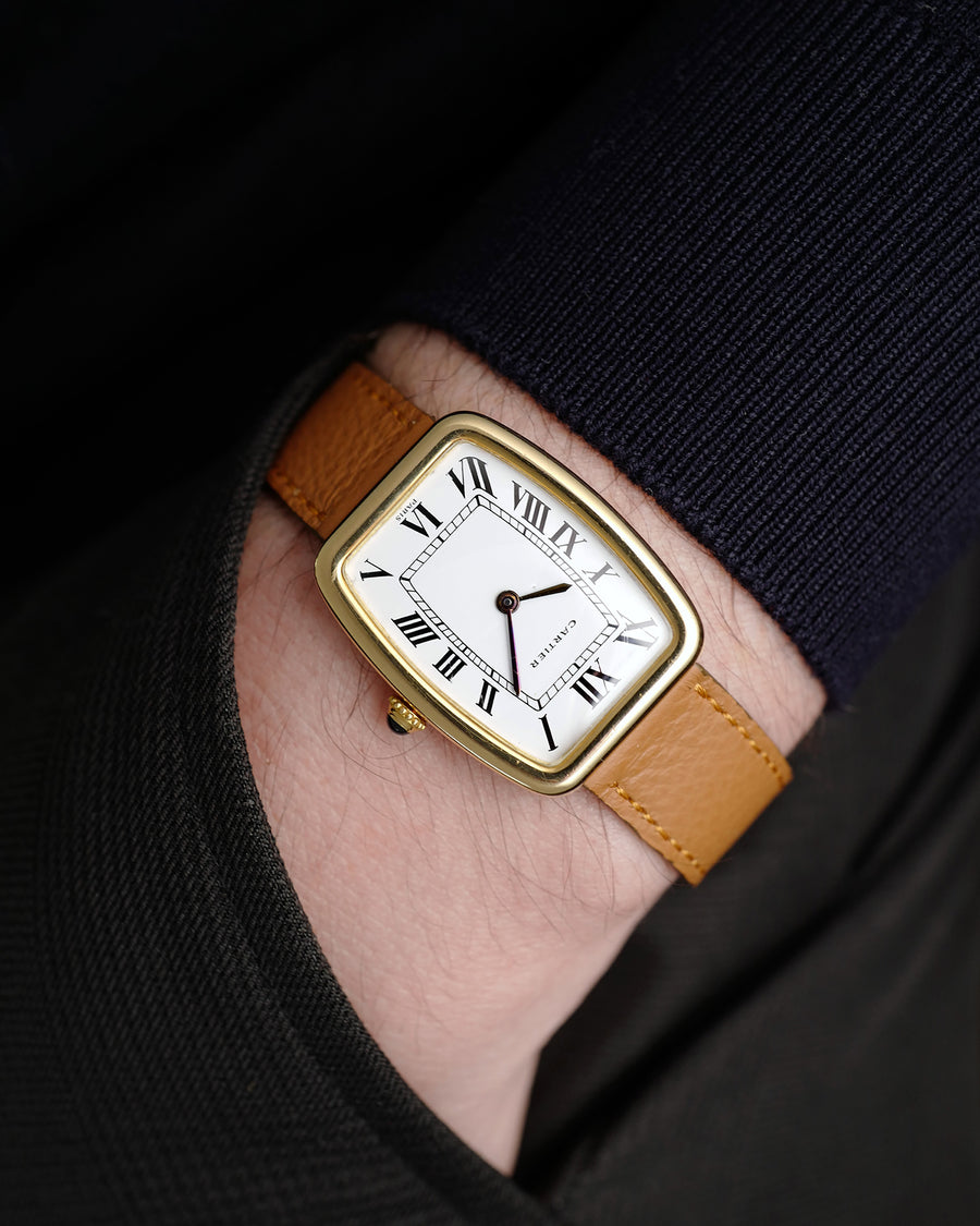 1970s Cartier Incurvée | Faberge | Paris Dial | Mécanique | 18kr Yellow Gold | With Box and Two New Straps